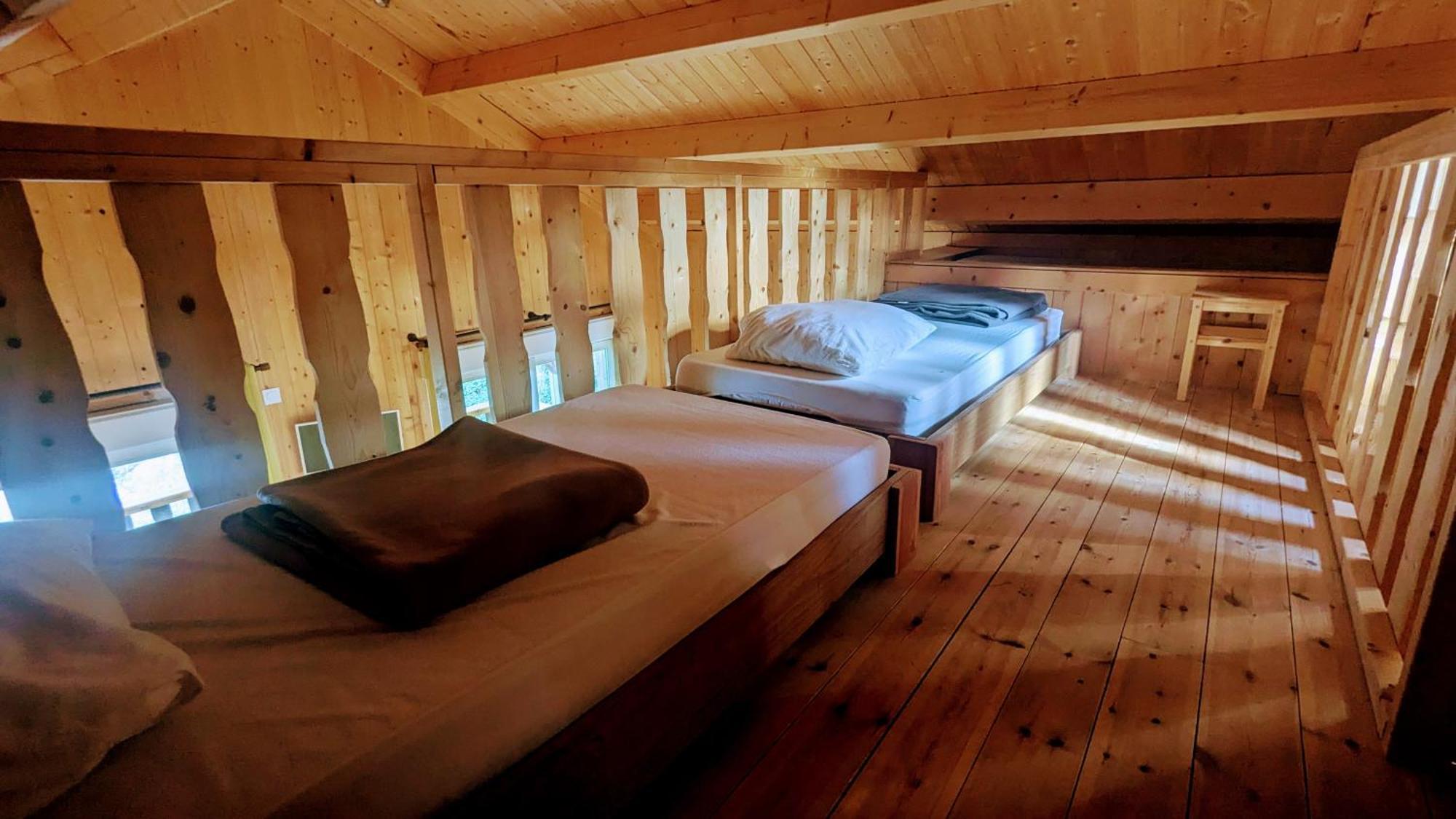 Cabanes Et Lodges Du Belvedere Serrieres-sur-Ain Εξωτερικό φωτογραφία