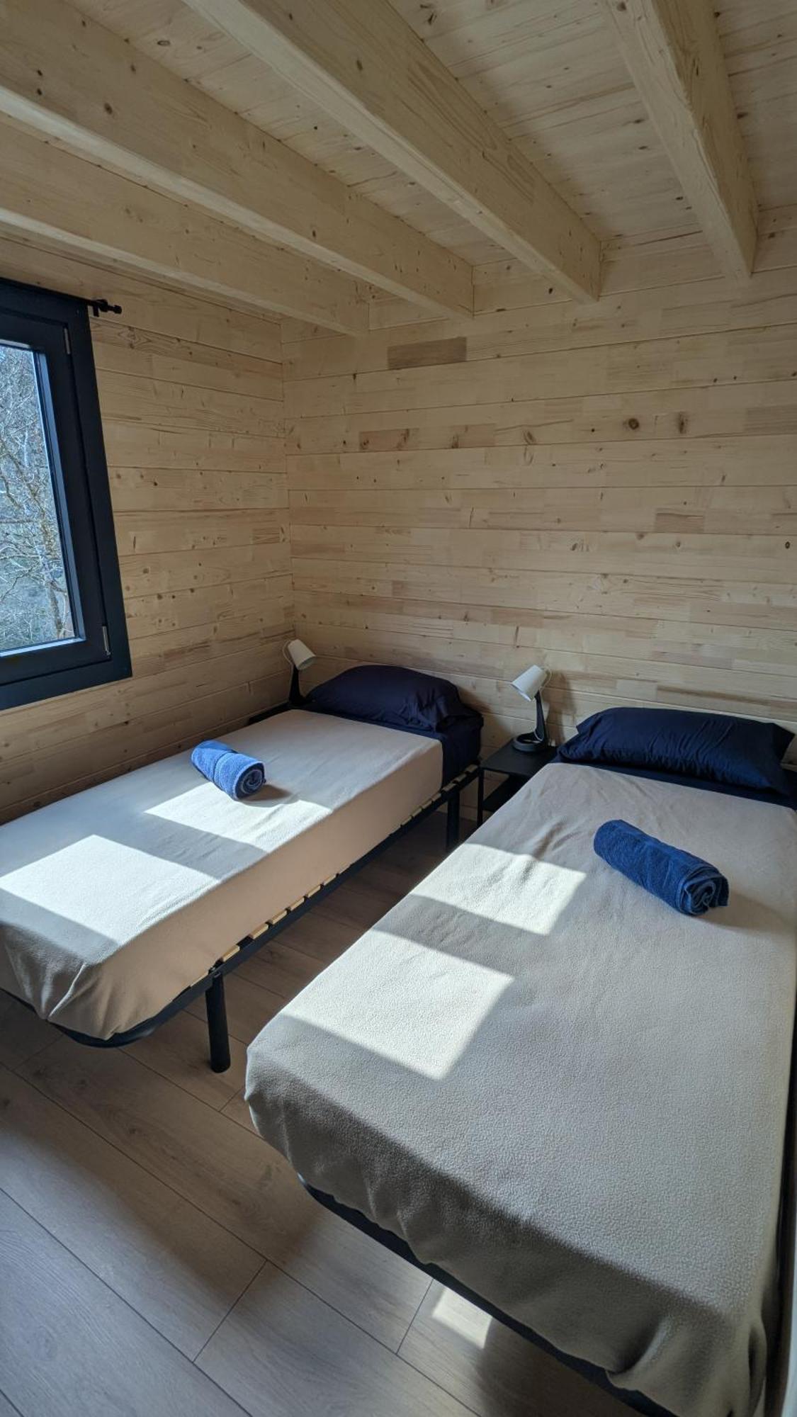 Cabanes Et Lodges Du Belvedere Serrieres-sur-Ain Εξωτερικό φωτογραφία